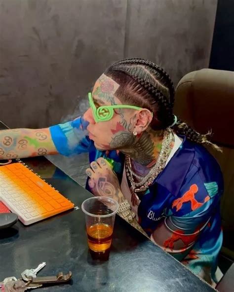 @6ix9ine 